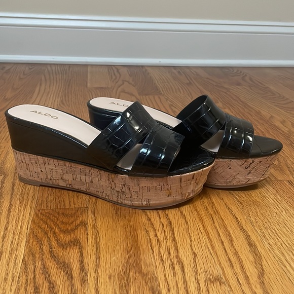 Aldo black patent wedges - Picture 8 of 9